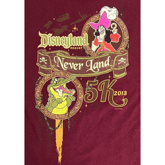 Disneyland Resort Never Land 5K 2013 T-Shirt XL – Captain Hook & Crocodile Rare - Picture 2 of 11